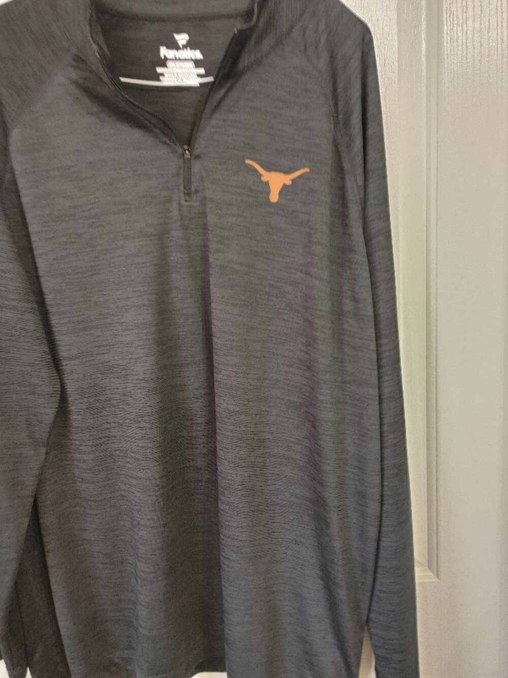 ANY MENS SHIRTS 3 FOR $25          FANATICS  SIZE XXL  zip neck pull-over